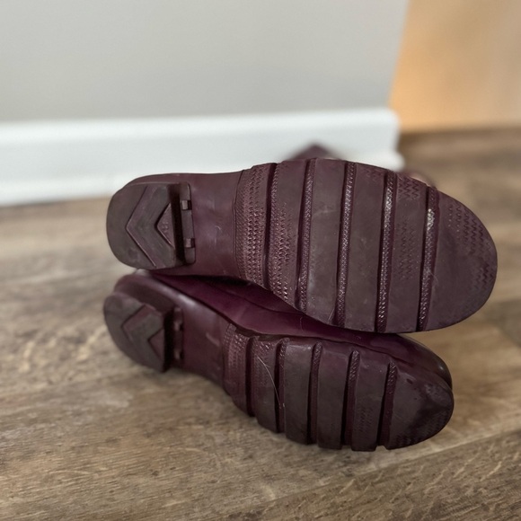 Hunter Original Plum Shiny Gloss Rubber Rain Boots - Picture 4 of 15